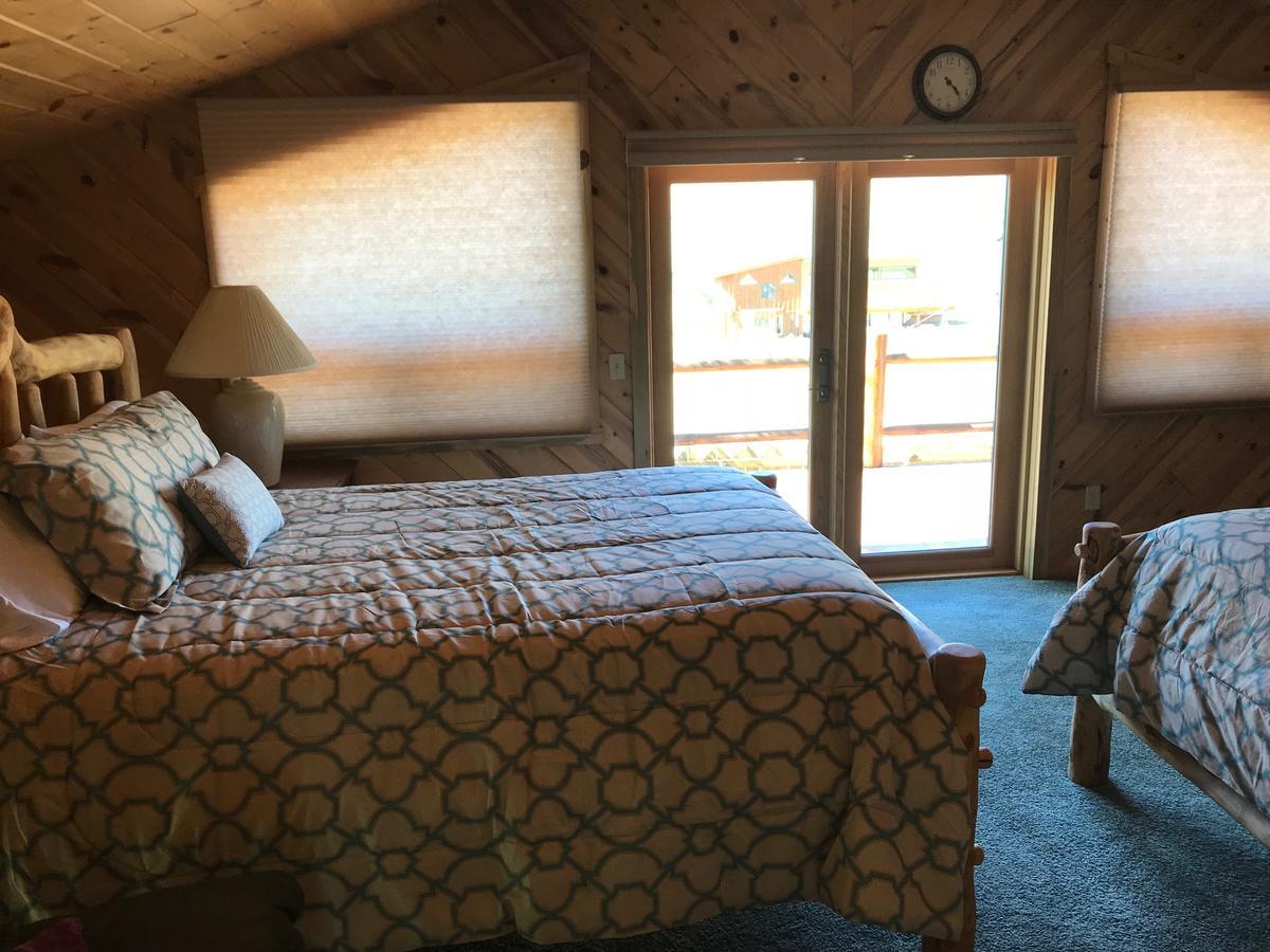 קודי Yellowstone Valley Vacation Lodge מראה חיצוני תמונה